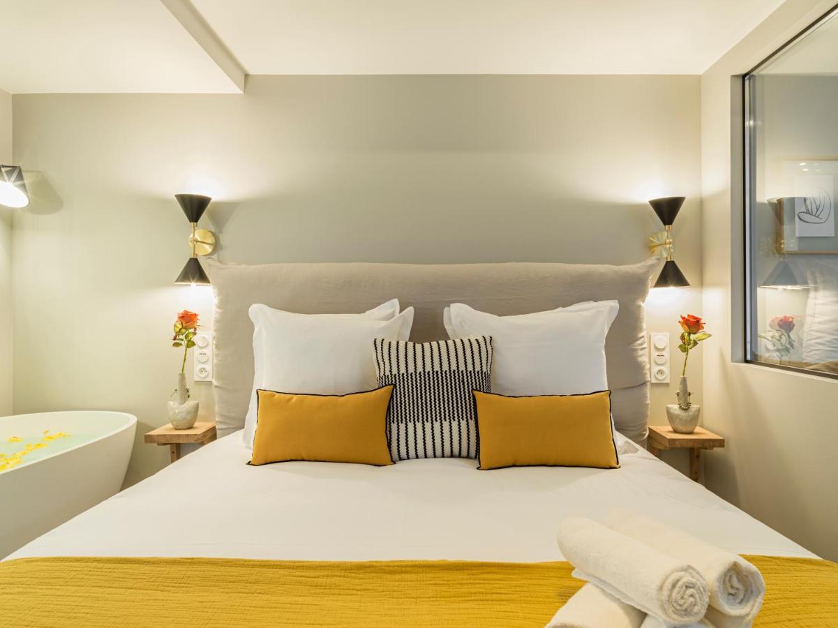 Fabulous Grey Apartment Париж Екстериор снимка