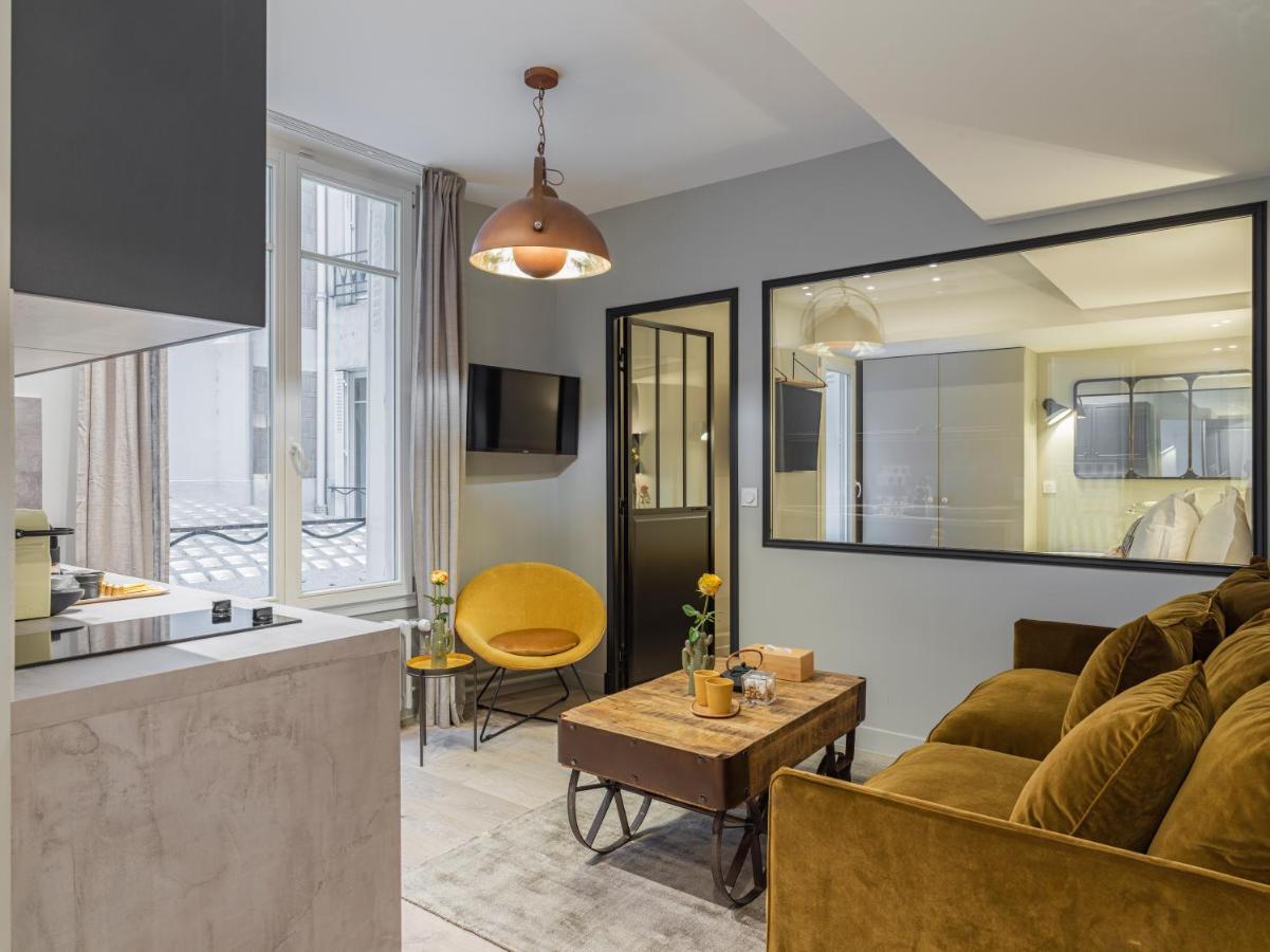 Fabulous Grey Apartment Париж Екстериор снимка