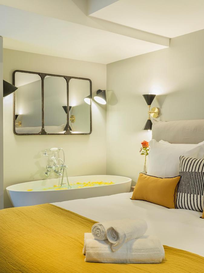 Fabulous Grey Apartment Париж Екстериор снимка