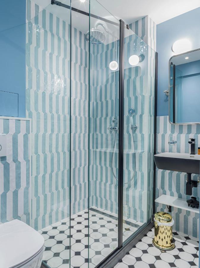 Fabulous Grey Apartment Париж Екстериор снимка
