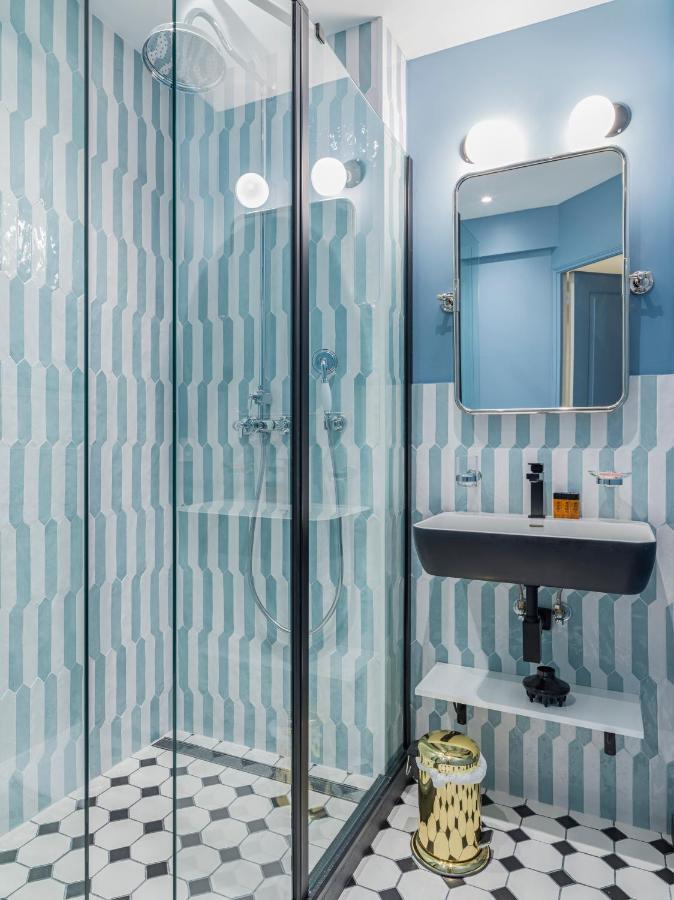 Fabulous Grey Apartment Париж Екстериор снимка